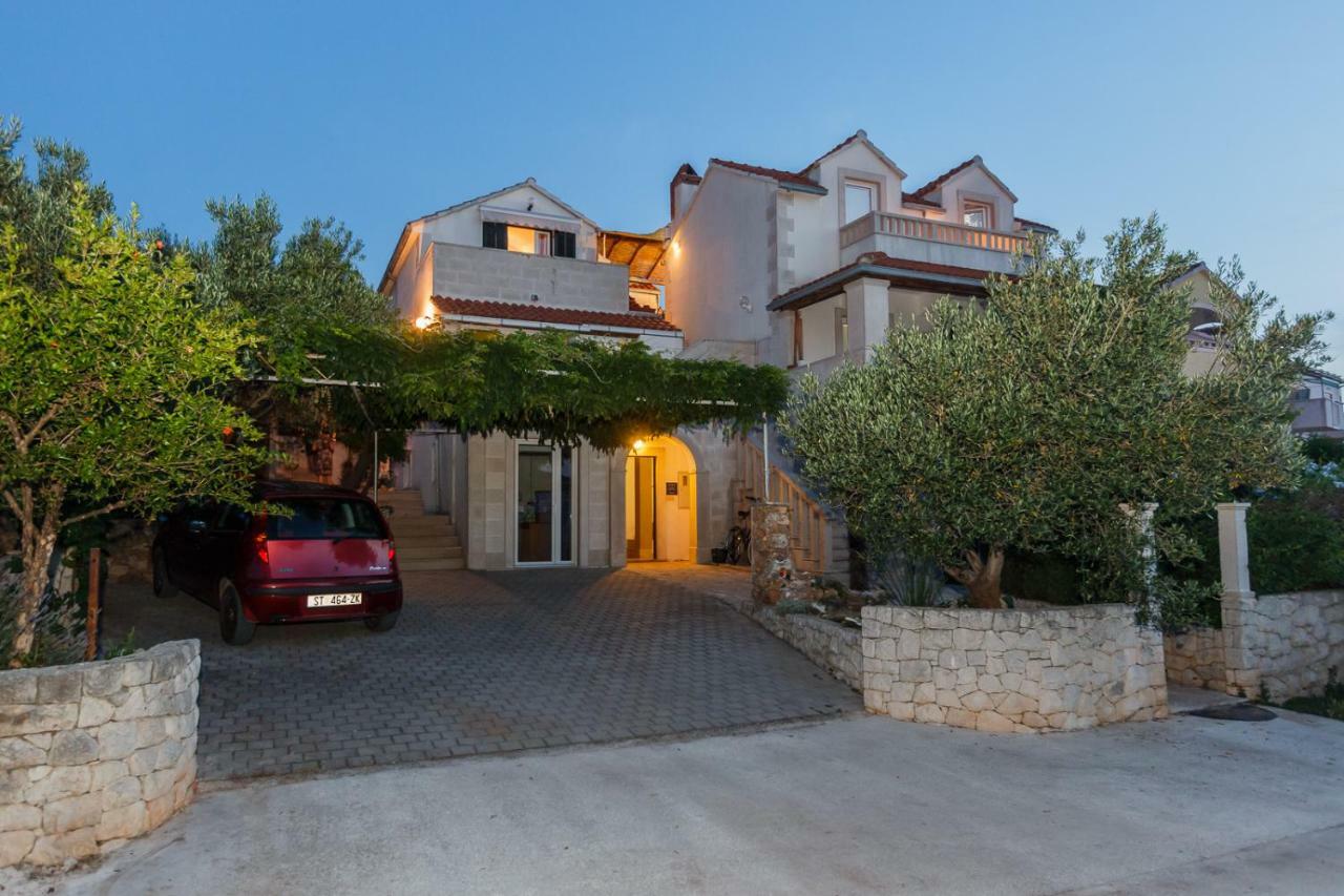 סופטאר Apartments Natalia מראה חיצוני תמונה
