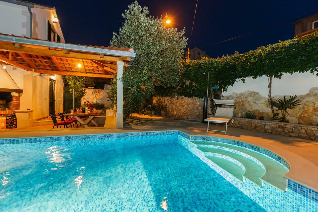סופטאר Apartments Natalia מראה חיצוני תמונה